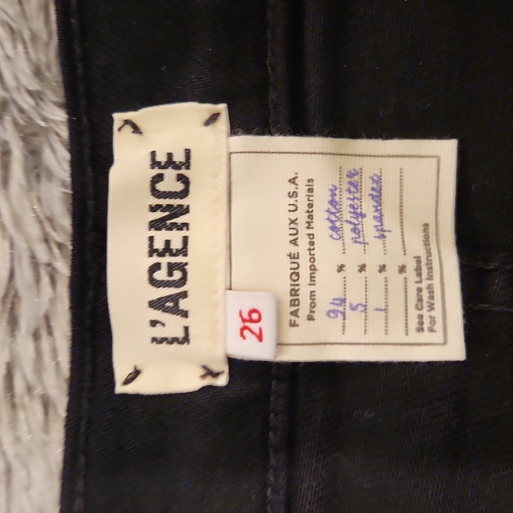L'AGENCE "Zoe" Black Jean Shorts With Frayed Hem Size 26, New W/O Tags! - Picture 4 of 11